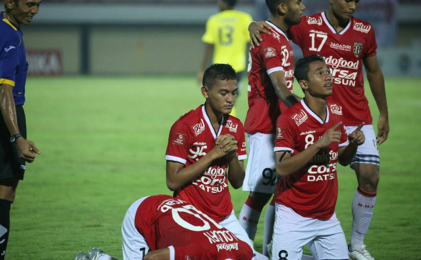 BALI-UNITED-SUKSES-KALAHKAN-SEMEN-PADANG2